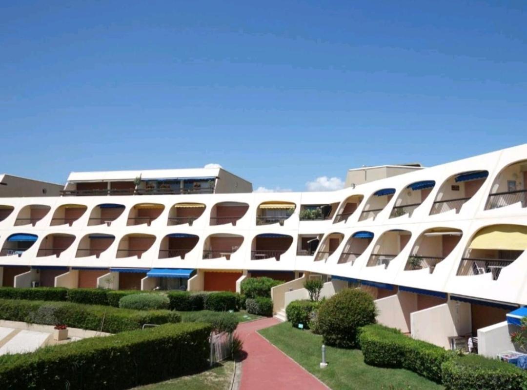 Superbe studio avec Loggia entre port et plage Le Grau-du-Roi Extérieur photo