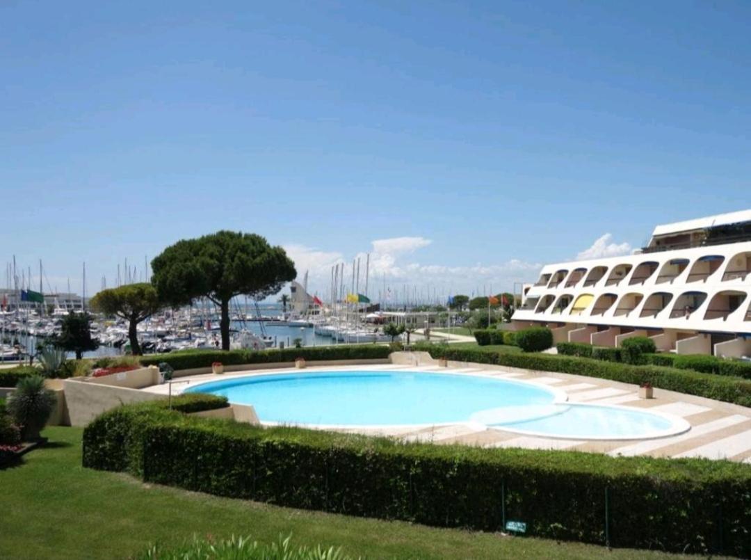Superbe studio avec Loggia entre port et plage Le Grau-du-Roi Extérieur photo