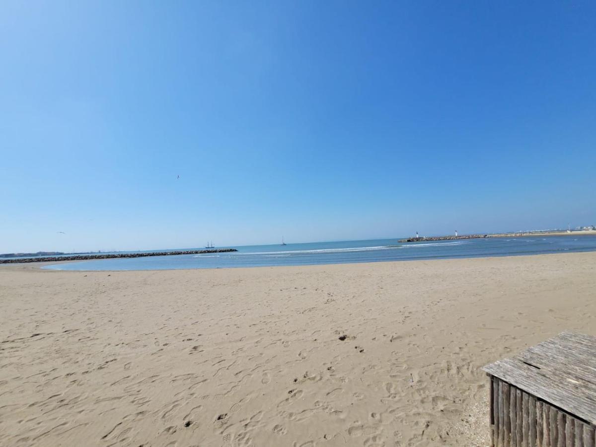 Superbe studio avec Loggia entre port et plage Le Grau-du-Roi Extérieur photo